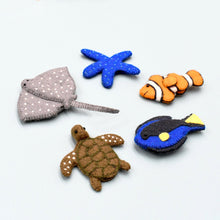 Load image into Gallery viewer, Tara Treasures - Australian Coral Reef Under the Sea - Finger Puppet Set
